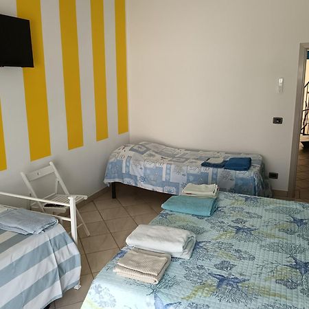 Apartamento A Casa Di Berna E Tere Venturina Terme Exterior foto