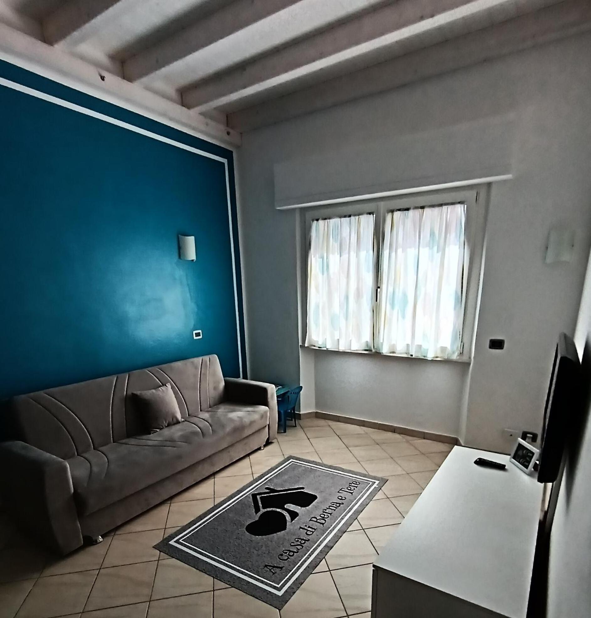 Apartamento A Casa Di Berna E Tere Venturina Terme Exterior foto