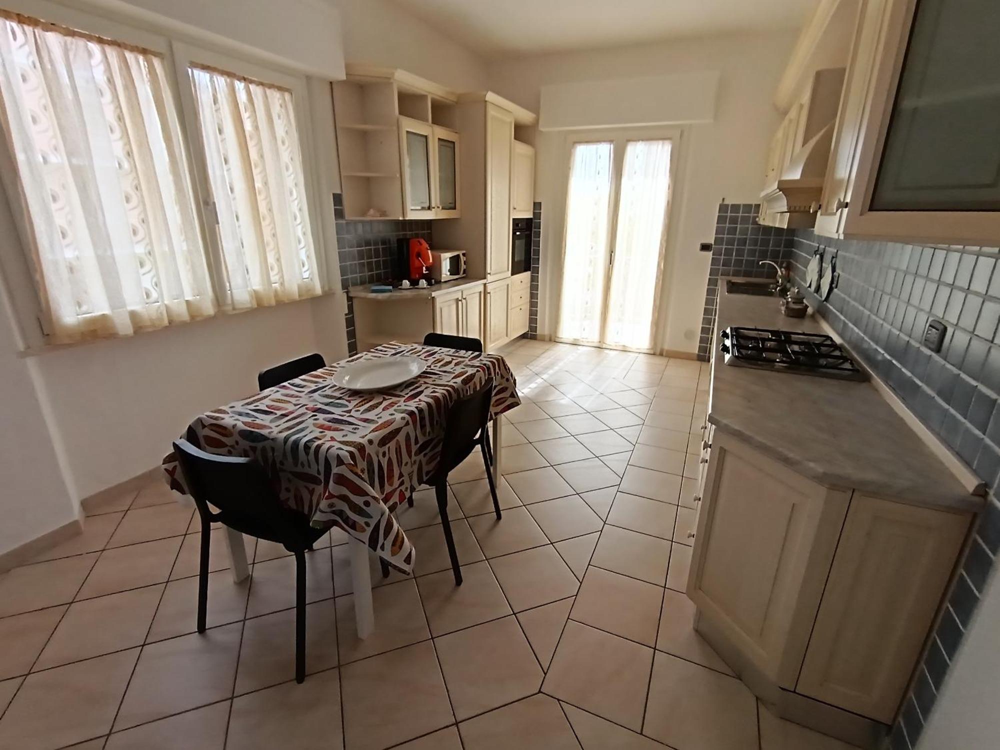 Apartamento A Casa Di Berna E Tere Venturina Terme Exterior foto