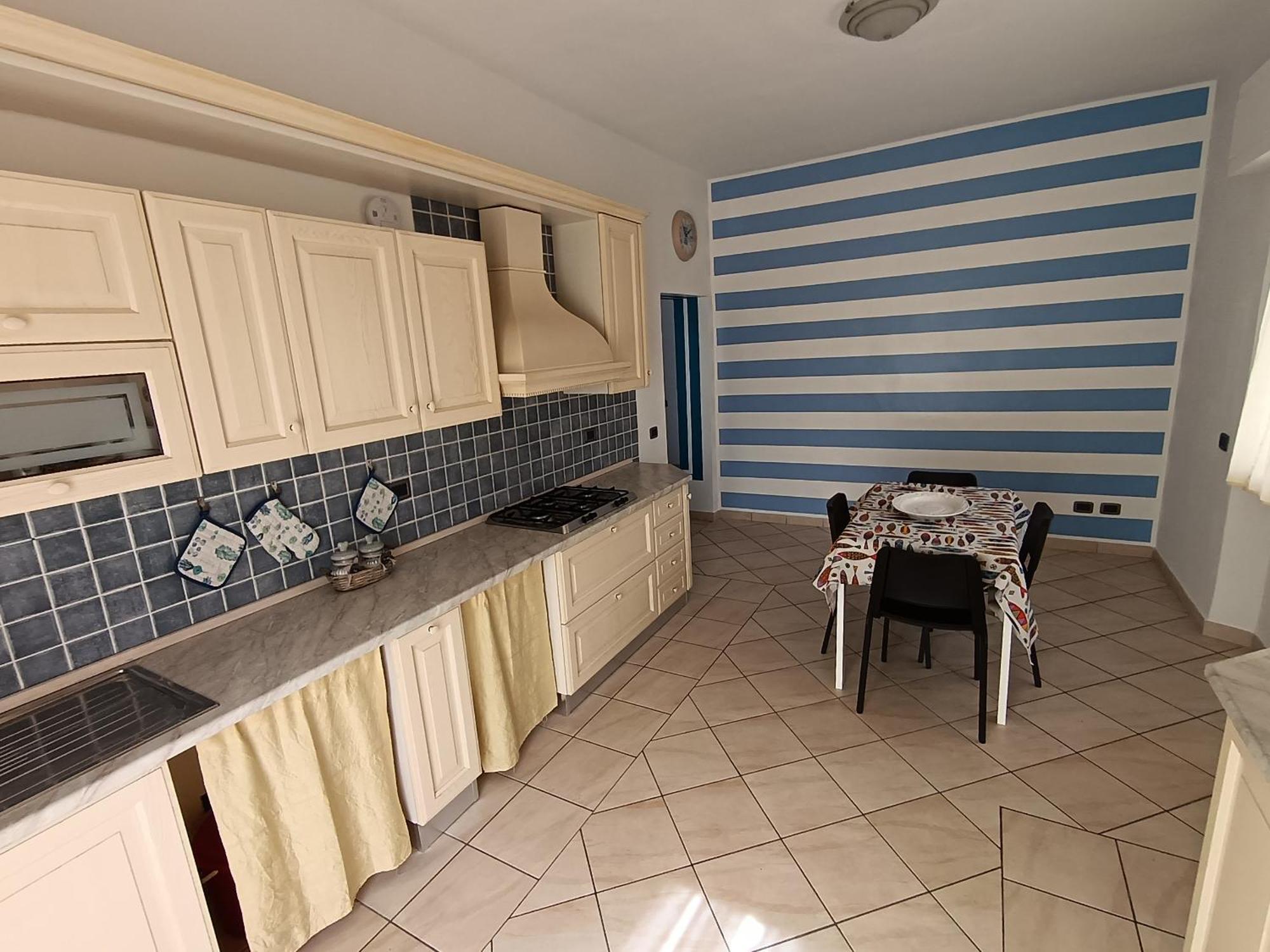 Apartamento A Casa Di Berna E Tere Venturina Terme Exterior foto