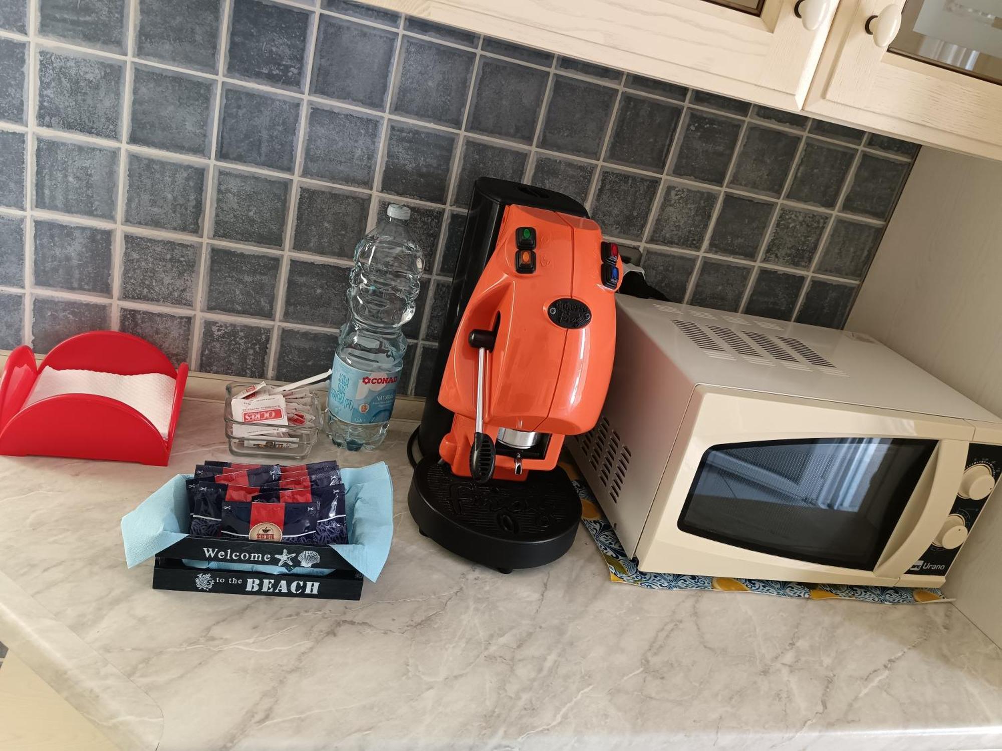 Apartamento A Casa Di Berna E Tere Venturina Terme Exterior foto